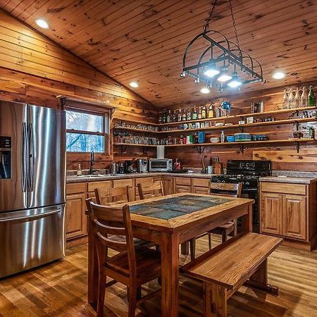 Fly Away Cabin- Modern, Serene, And Convenient Compton Ngoại thất bức ảnh