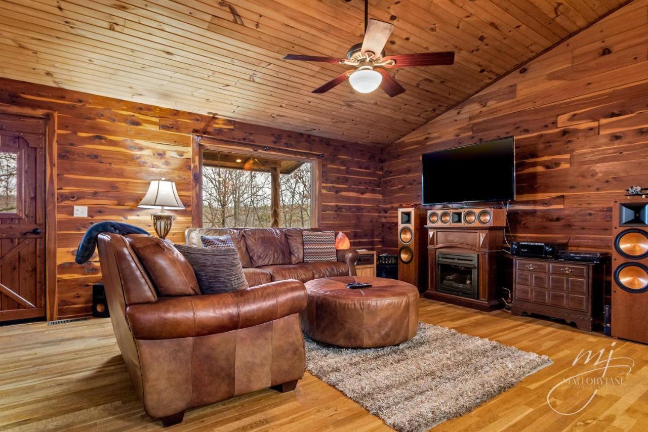 Fly Away Cabin- Modern, Serene, And Convenient Compton Ngoại thất bức ảnh